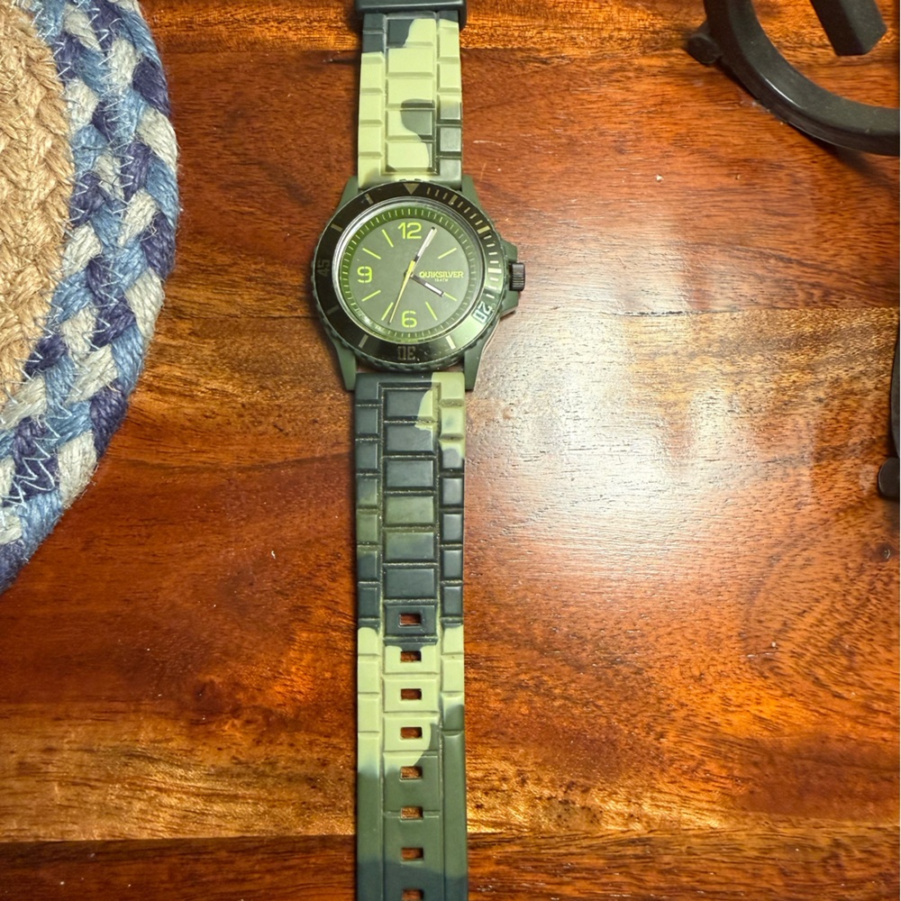 Green Camouflage Sport Watch with Silicone Band